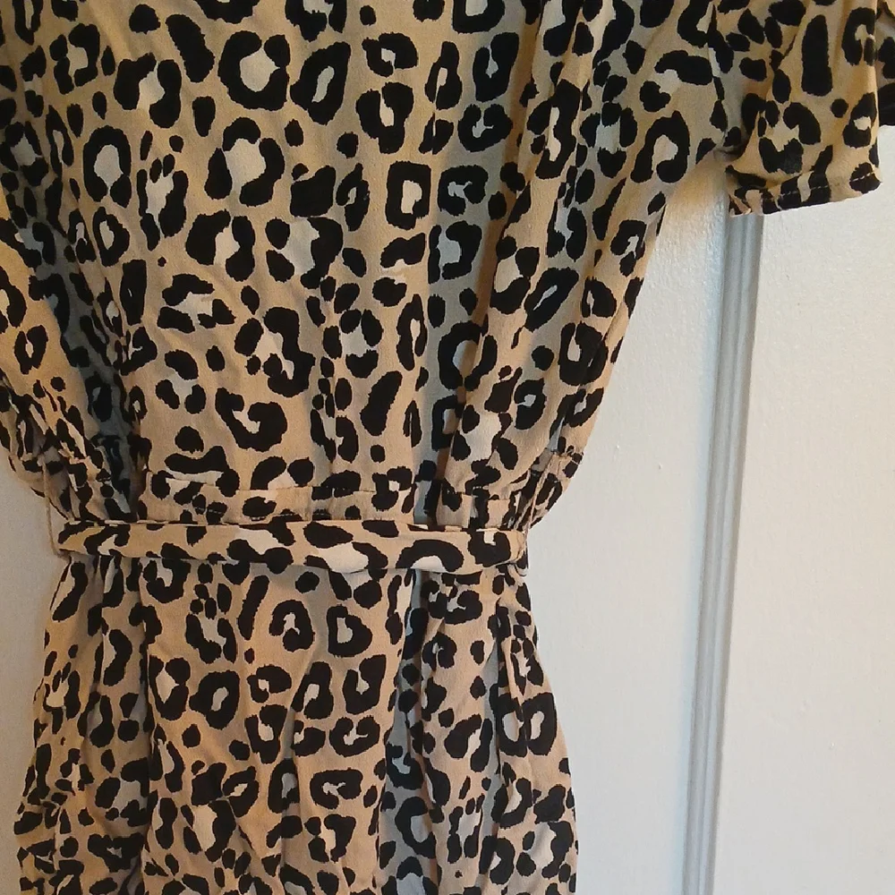 Ava & Viv  Leopard Print Blouse - Wrap Design - Picture 8 of 11